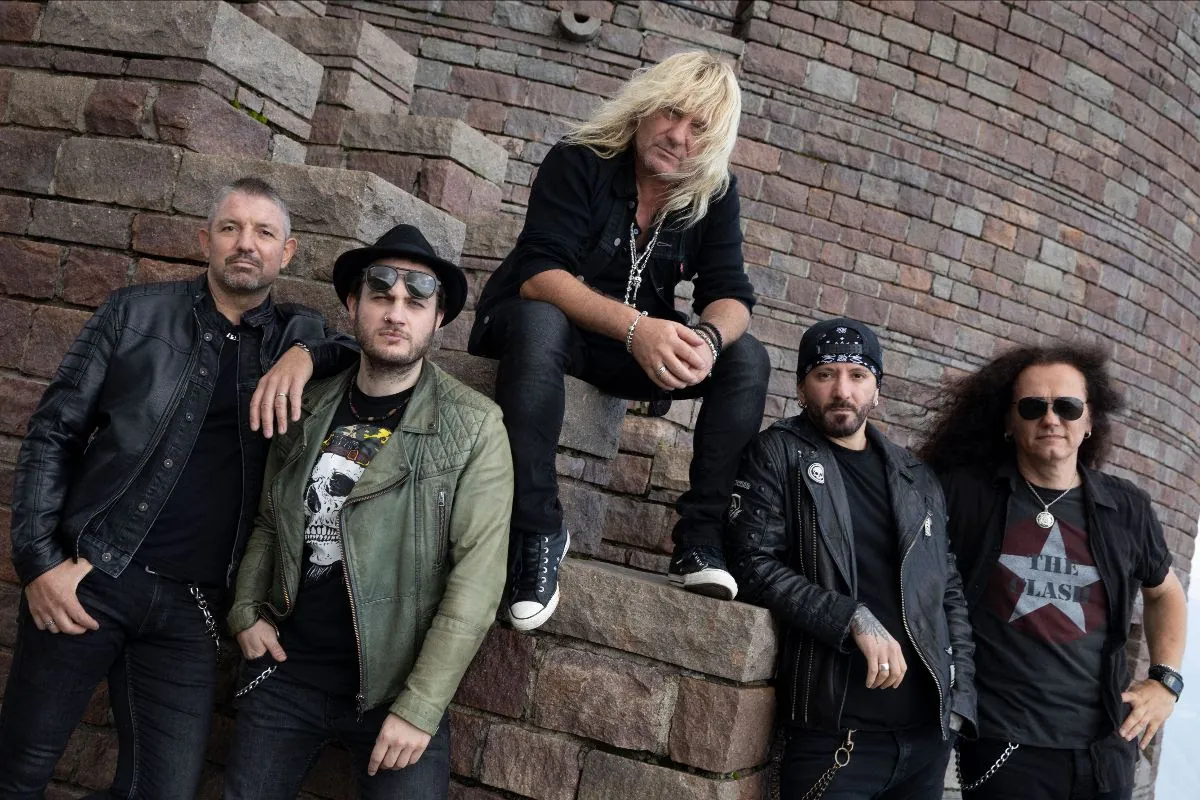 CoreLeoni: annunciate nuove date del tour europeo a supporto dell'uscita del prossimo LP "III"