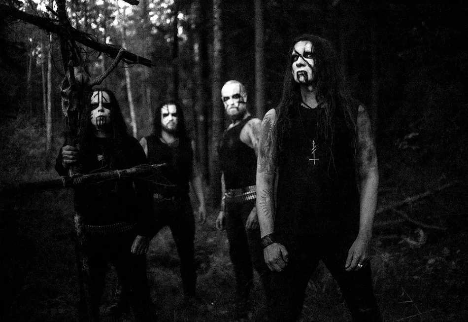 Hate: il guitar playthrough video di 'The Wolf Queen'