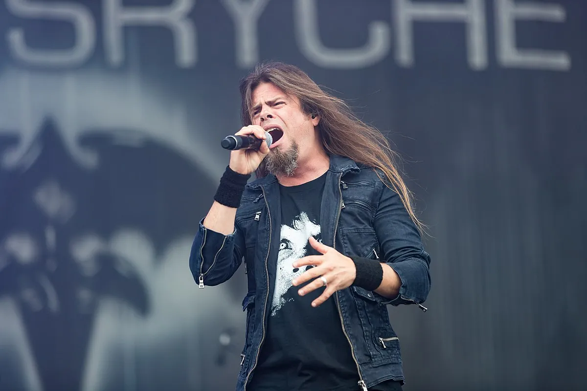 Queensrÿche: La Torre, "Qualche coglione criticherà sempre, ma dopo 10 anni penso di aver dimostrato di essere una risorsa"