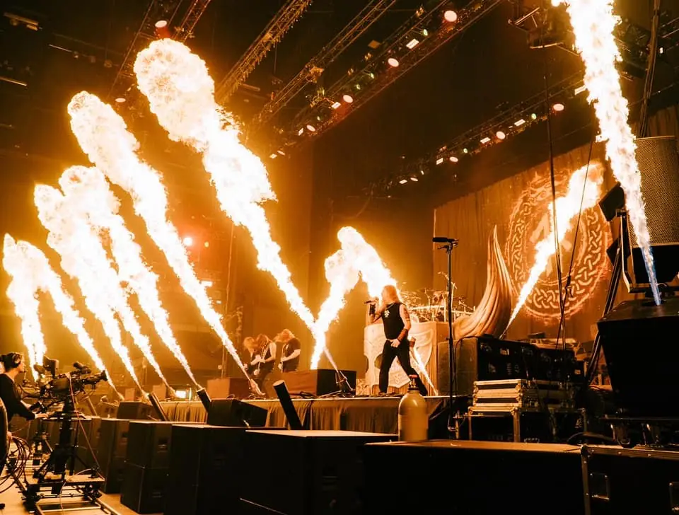 Amon Amarth: Johan Hegg, "Dal vivo gli Iron Maiden sono tra i migliori gruppi di tutti i tempi"