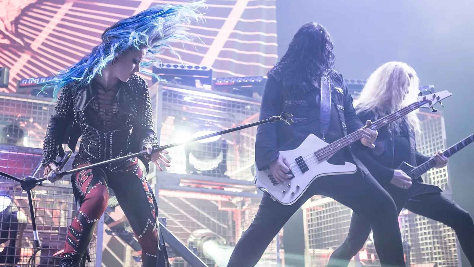 Arch Enemy: il video professionale dell'intera esibizione al Pol'and'Rock Festival