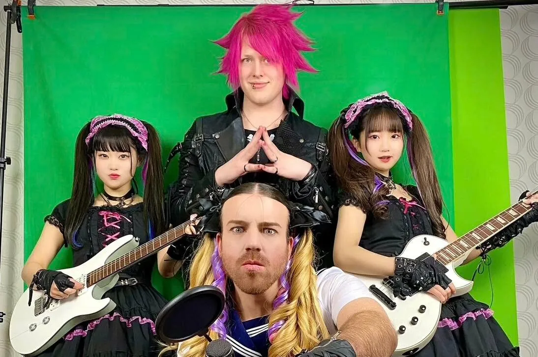 Babybeard: ascolta "Metal Queens", con Endigo