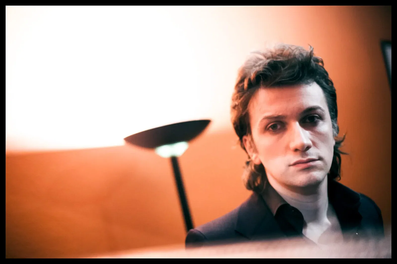 Lester Greenowski: il video di 'They Live', omaggio a John Carpenter