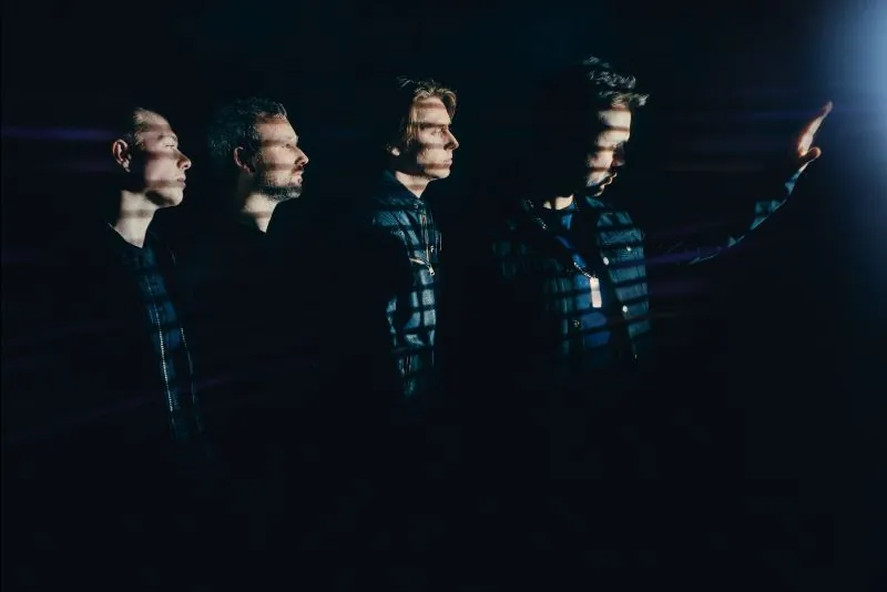 Suasion: guarda il video di 'Equilibrium'