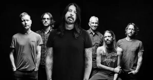 Foo Fighters: muore il batterista Taylor Hawkins