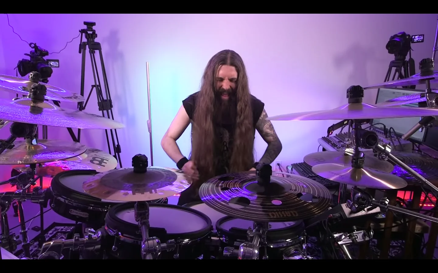 Dream Theater: Samus Paulicelli dei Decrepit Birth esegue 'The Dance Of Eternity', più veloce