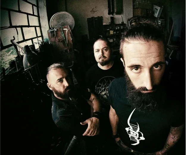 Bioscrape: il lyric video di 'Global Masquerade'