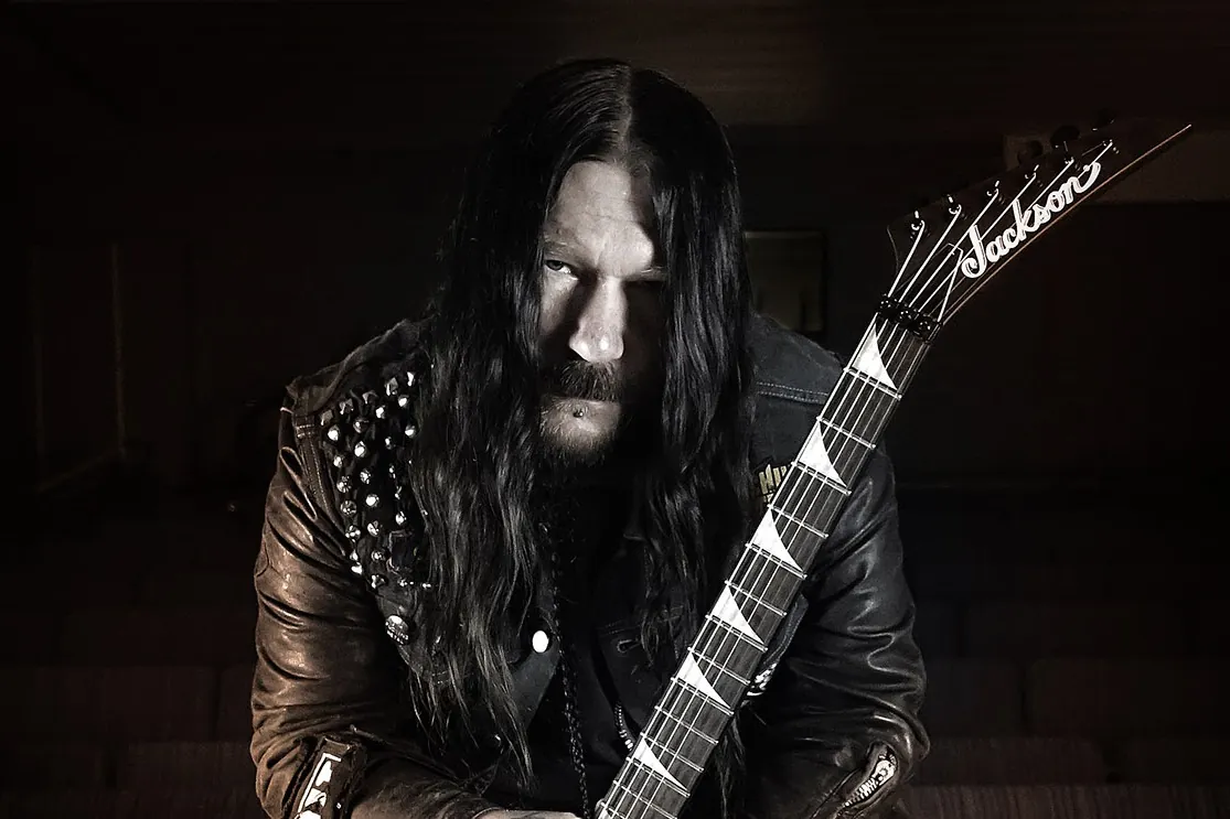 Man Machine Industry: ecco il video di 'Information Overload' (con Dave Hill dei Demon)