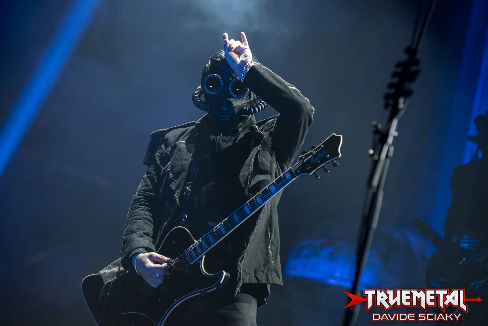 Ghost: omaggiano Chuck Schuldiner (Death) nel corso dello show a Tampa in Florida