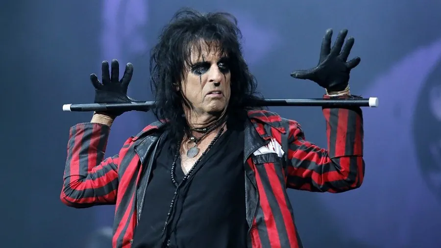 Alice Cooper: annunciato il nuovo live album "Live from the Astroturf"