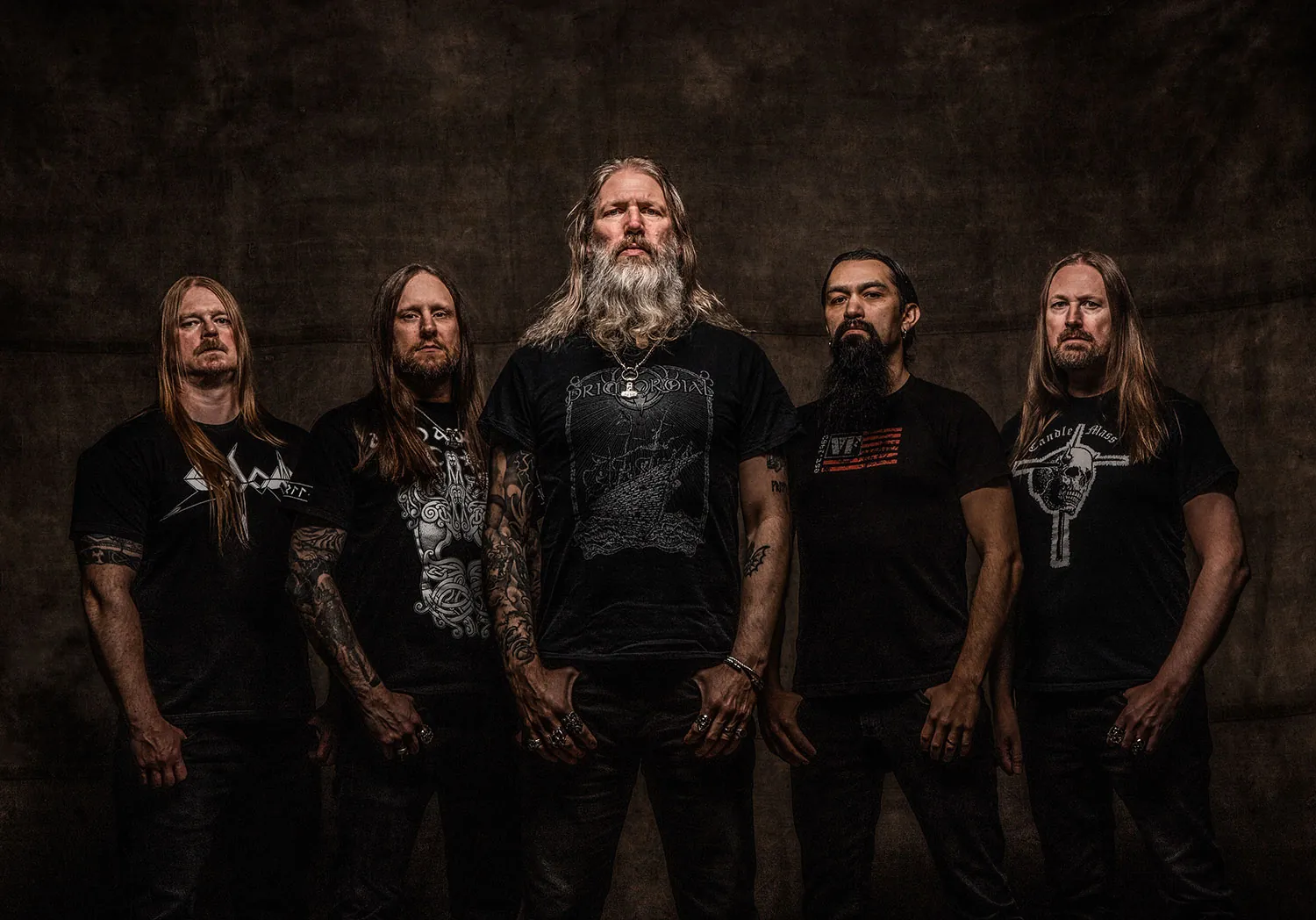 Amon Amarth: Johan Söderberg, 'Il nuovo album è più oscuro e brutale, volevamo uno stile death metal'