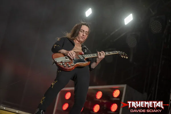 Greta Van Fleet-3