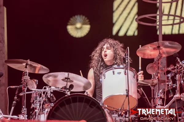 Greta Van Fleet-6