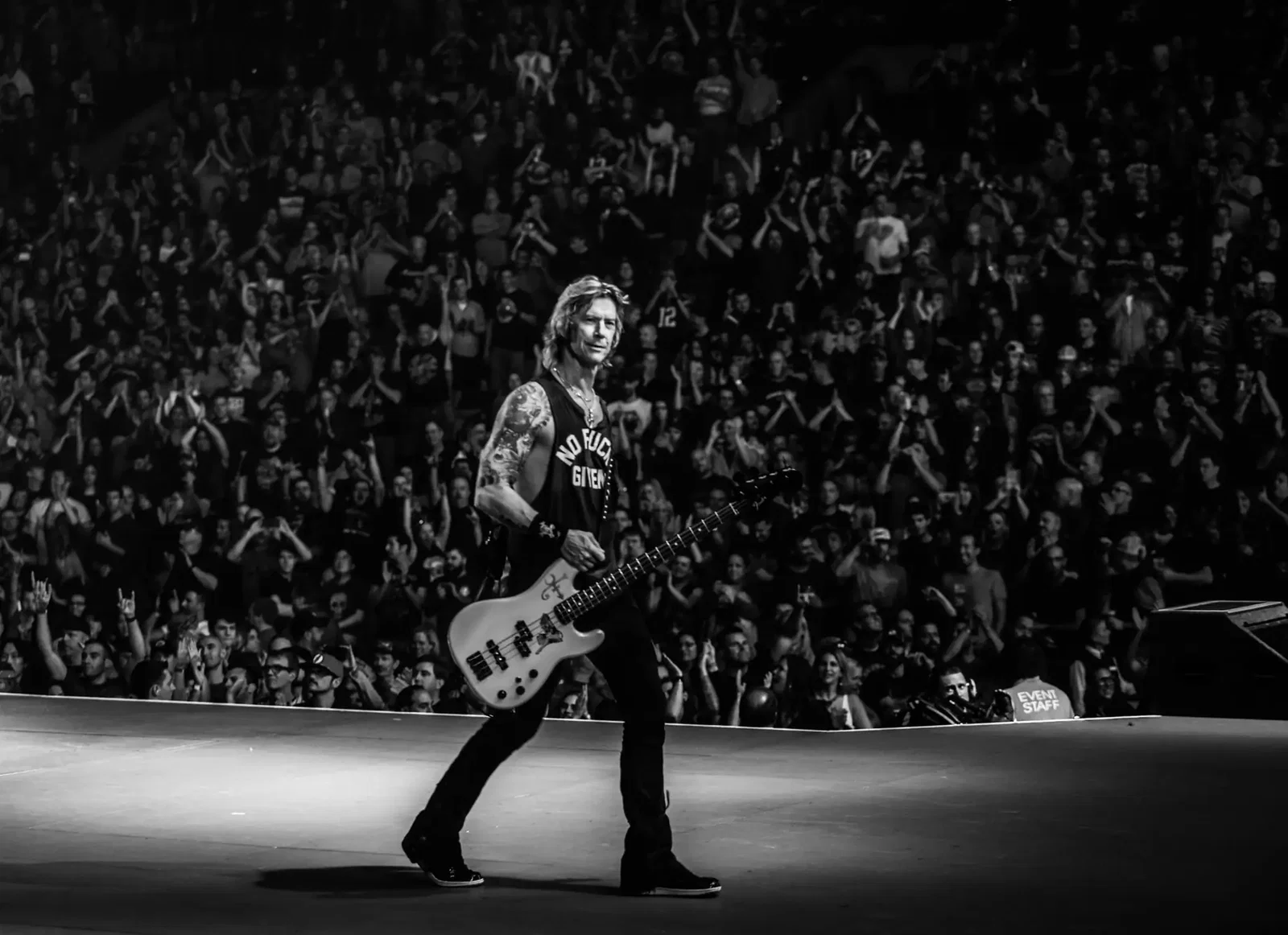 Guns N' Roses: eseguono dal vivo la cover di 'Walk All Over You' degli AC/DC nella prima data del tour europeo