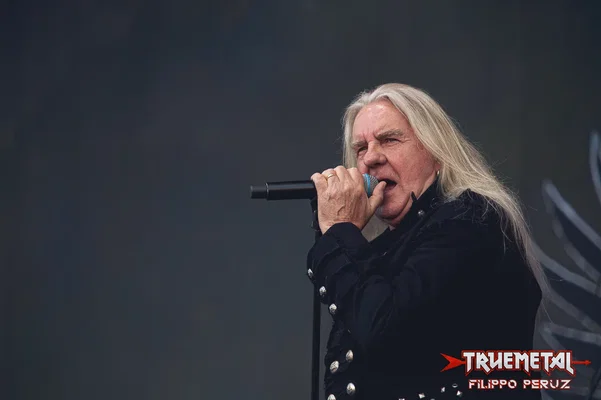 Saxon-01