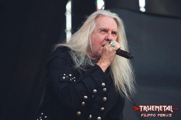 Saxon-02