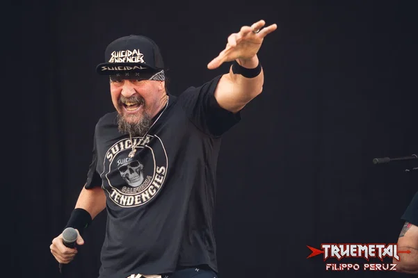 Suicidal Tendencies-05