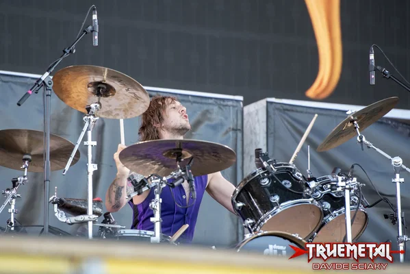 The Struts-4