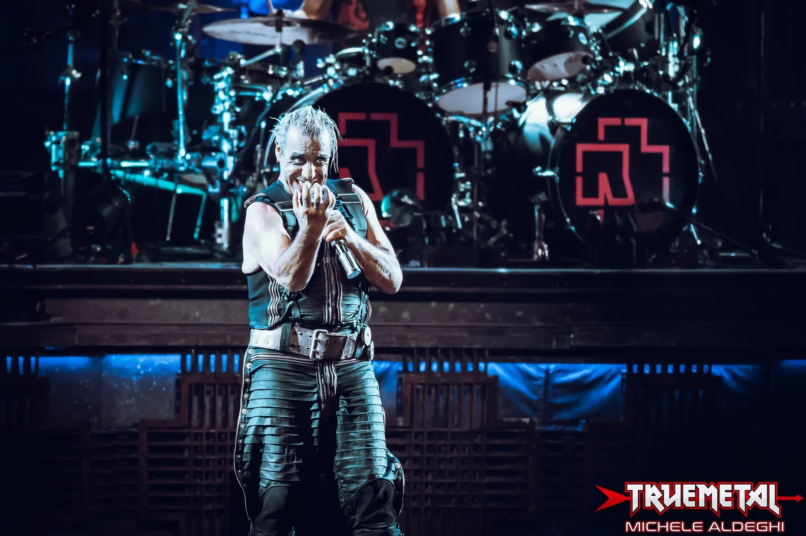 Rammstein: altre donne si fanno avanti contro Till Lindemann, la casa editrice dei suoi libri lo scarica