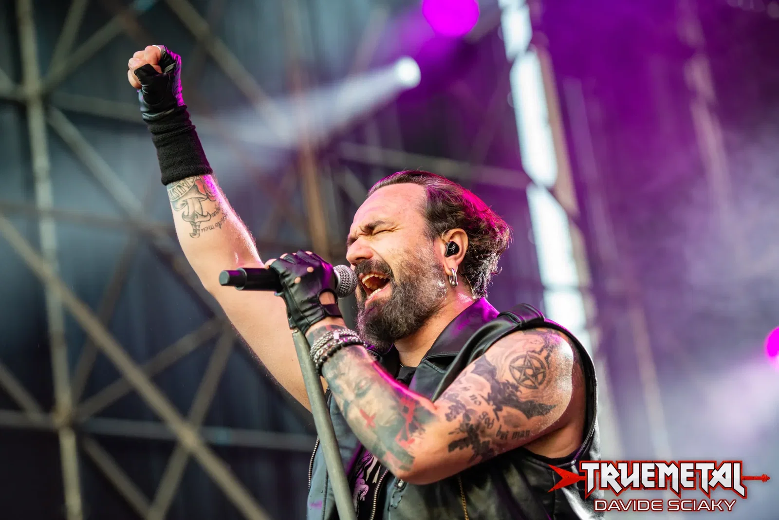 Moonspell: annunciati i dettagli del nuovo album "Far From God", anticipato dalla pubblicazione della title-track