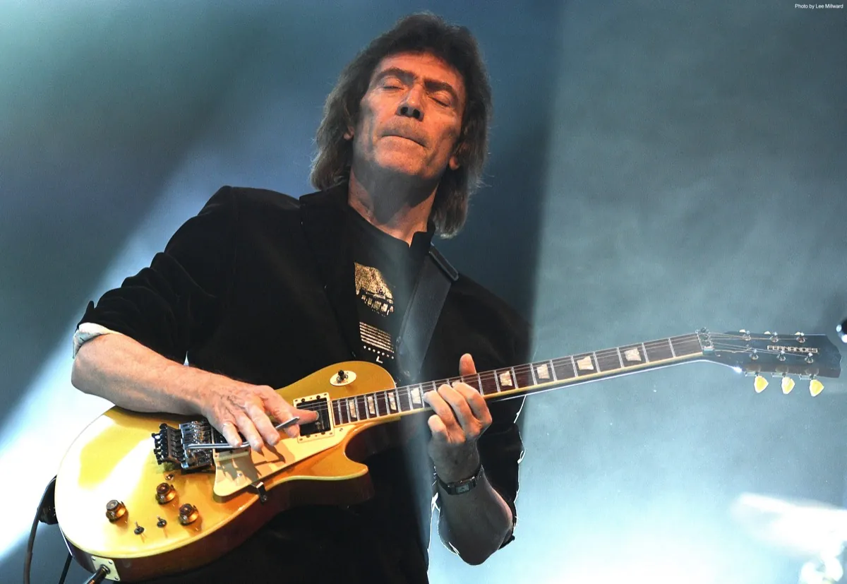 Steve Hackett: annuncia il live album "Genesis Revisited Live"; guarda il video di 'Squonk'