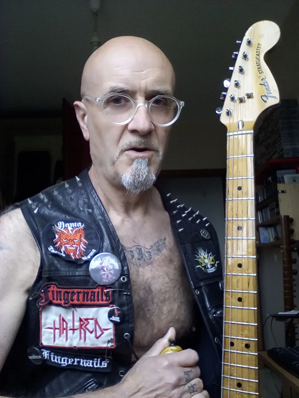 Angus Bidoli (Fingernails): il nuovo brano inedito ' Non se ne vanno via'