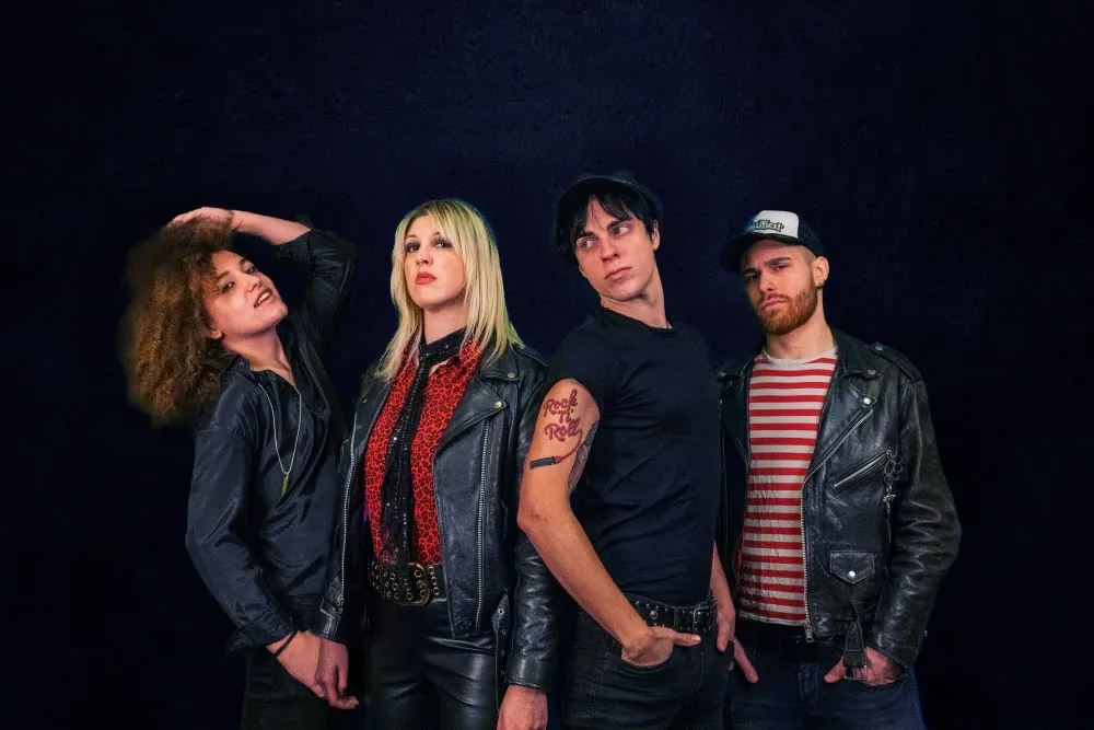 The Loyal Cheaters: online il videoclip di 'Me Myself & I'