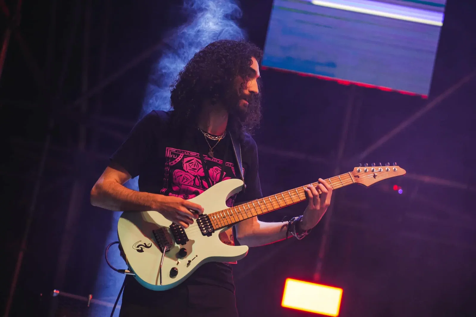 Vanny Tonon: protagonista nel nuovo video di Ibanez Guitar Presents