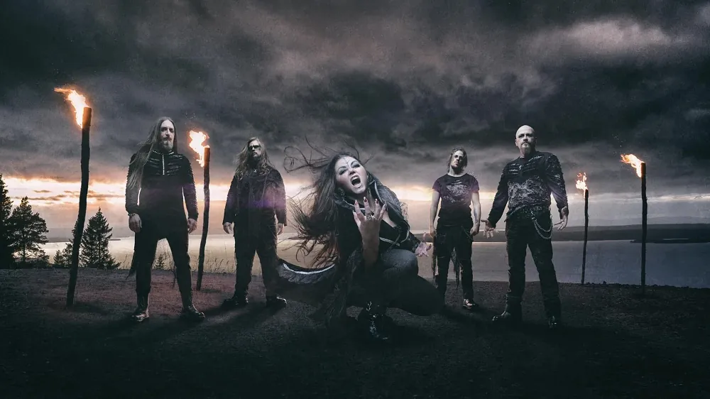Hexed: guarda il lyric video di 'Resurrection'