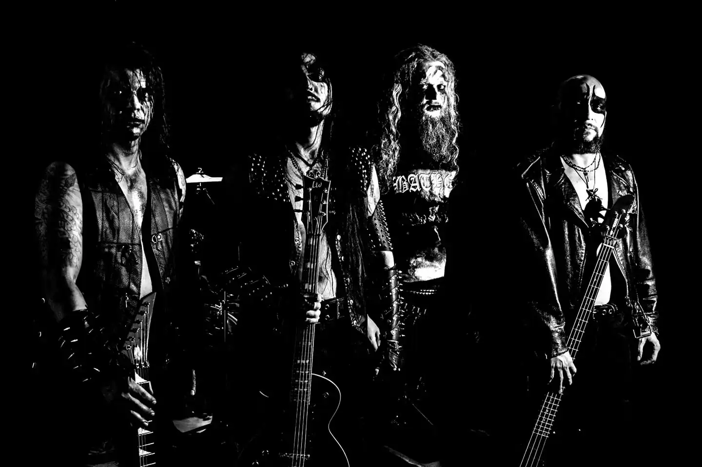 Power from Hell: anteprima da "Shadows Devouring Light"