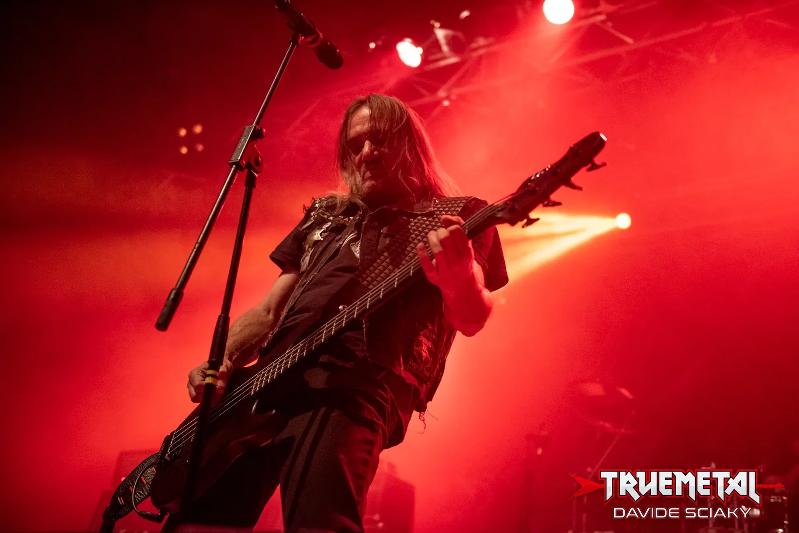 Sodom: Tom Angelripper, "Il Metal sta diventando troppo ordinario, la situazione è fuori controllo"