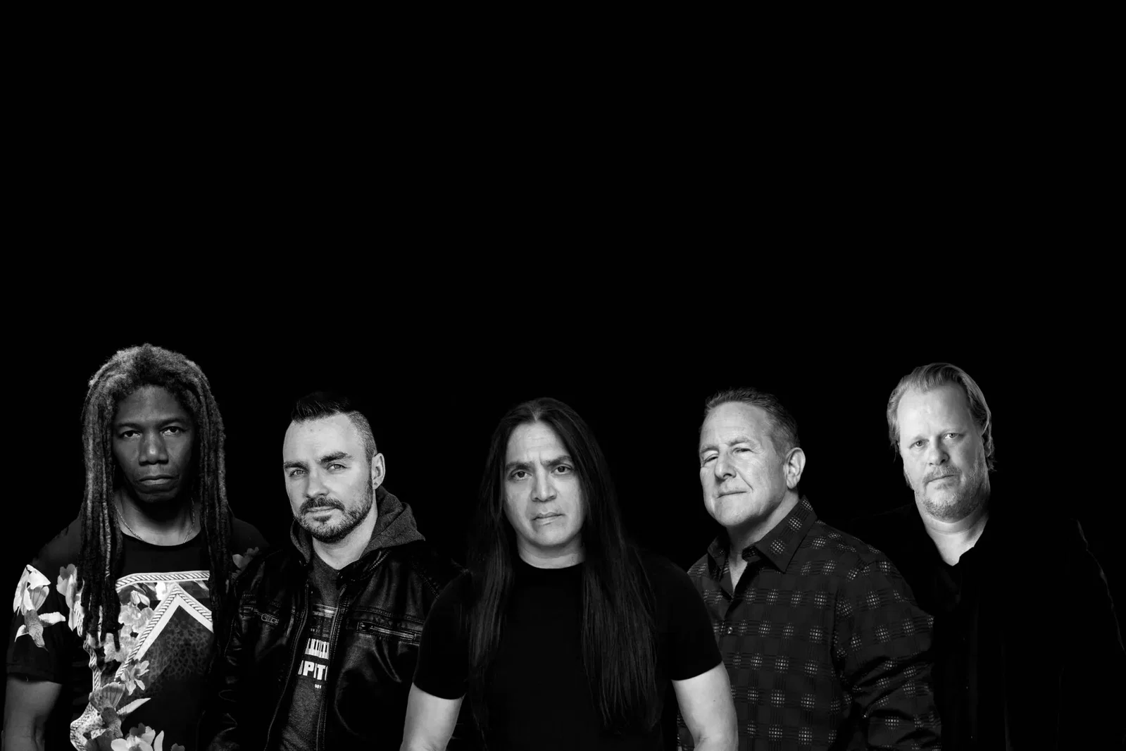 A-Z: pubblicano il video di 'At the Waters Edge'