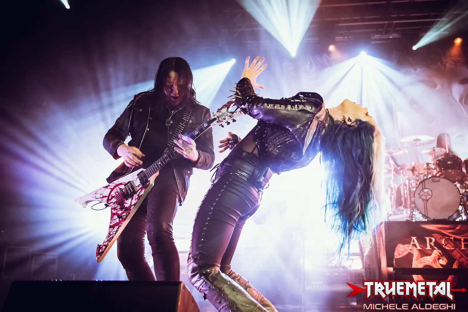 Arch Enemy: Michael Amott, "Oggi tutto costa di più, e di conseguenza anche i concerti"