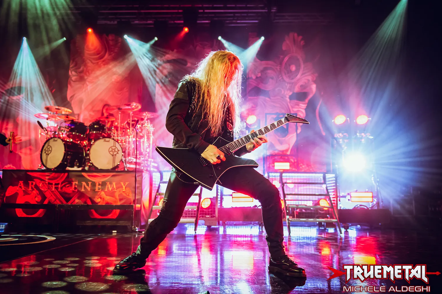 Arch Enemy: Jeff Loomis fuori dalla band, annunciato il suo sostituto!