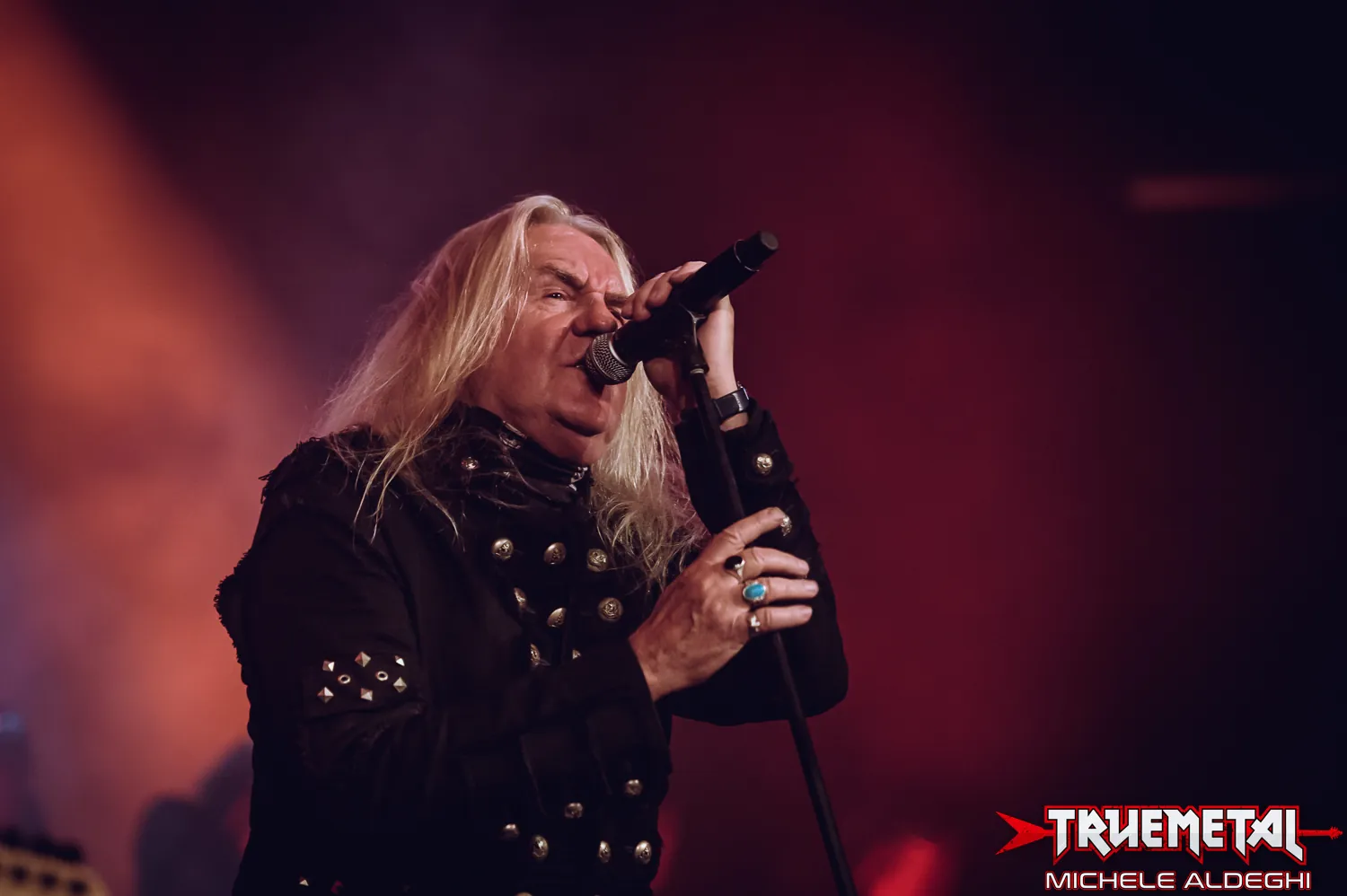 Saxon: ascolta la cover di “Razamanaz” (Nazareth)