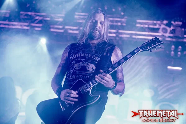 Amorphis-1