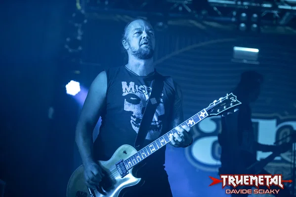 Amorphis-3