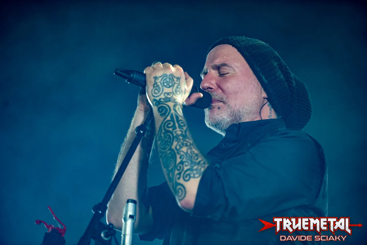 Eluveitie: Chrigel Glanzmann non prenderà parte al tour nord americano