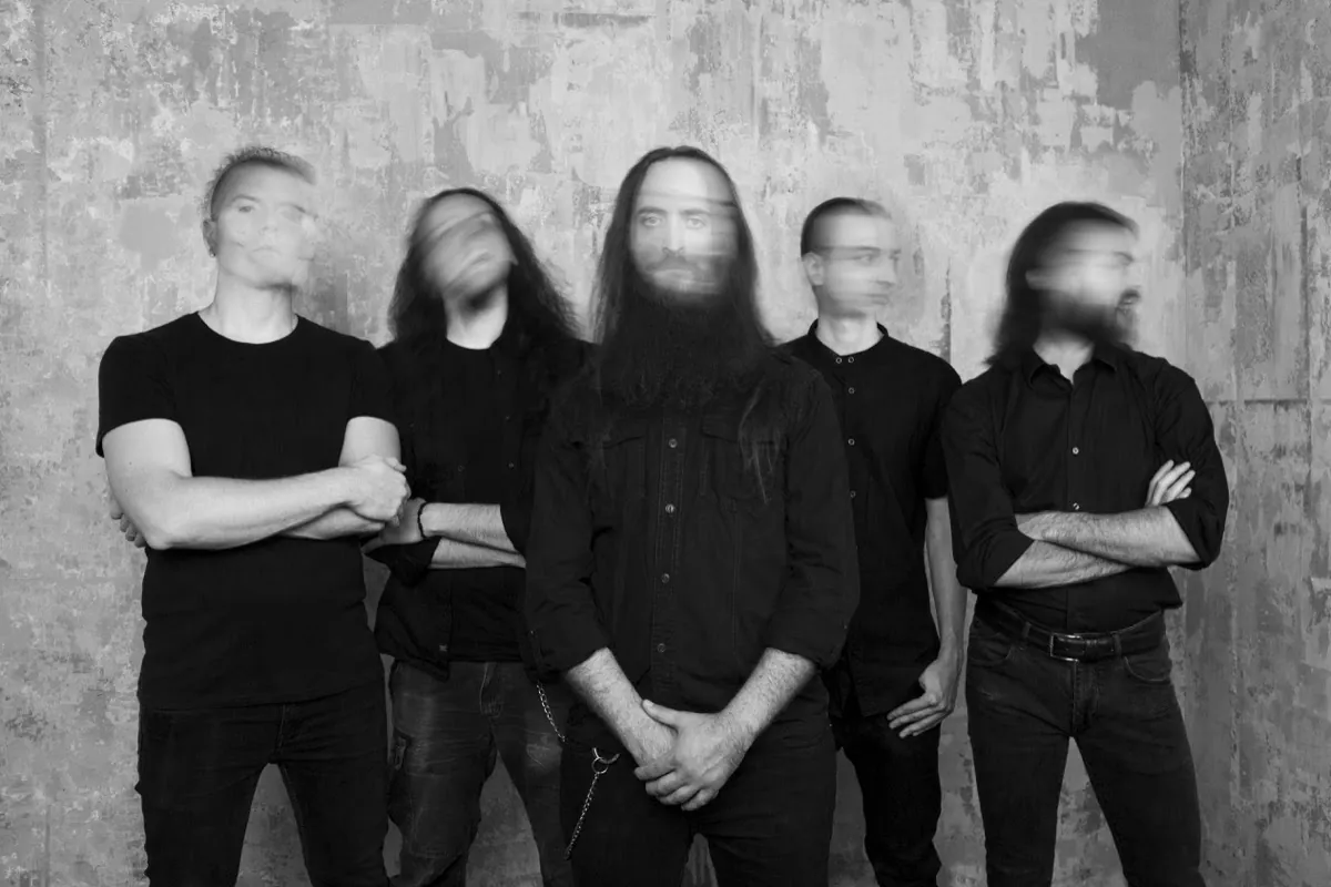 Shores Of Null: ascolta il nuovo singolo 'Nothing Left To Burn'