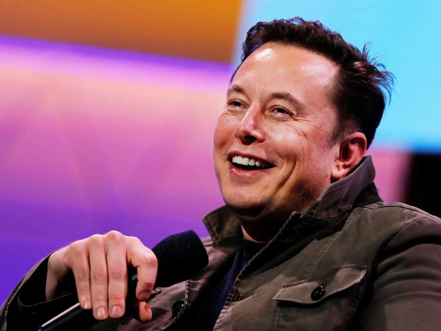 Elon Musk citato a giudizio per $56 mld da un batterista thrash metal