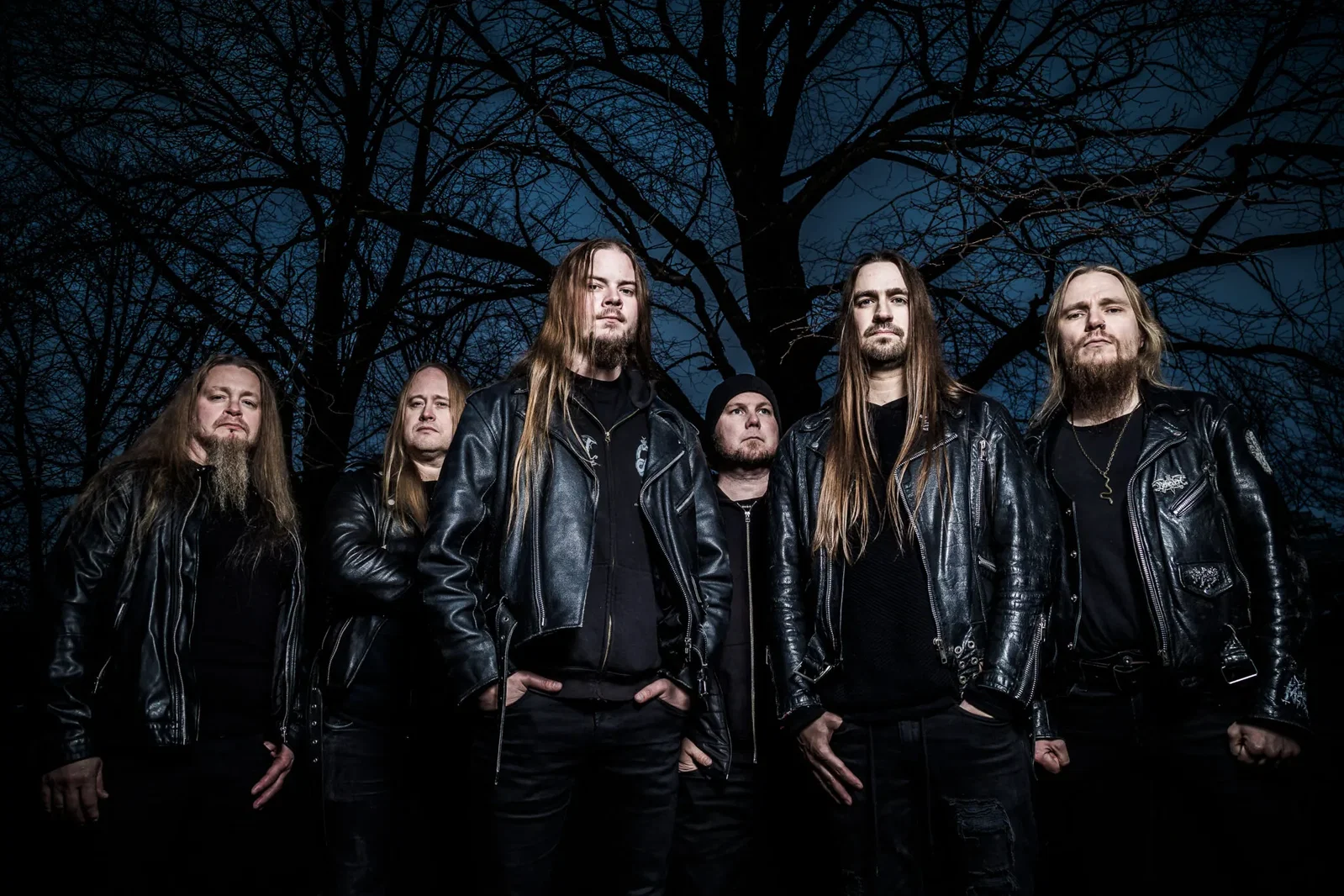 ...And Oceans: il video ufficiale di 'Within Fire and Crystal'