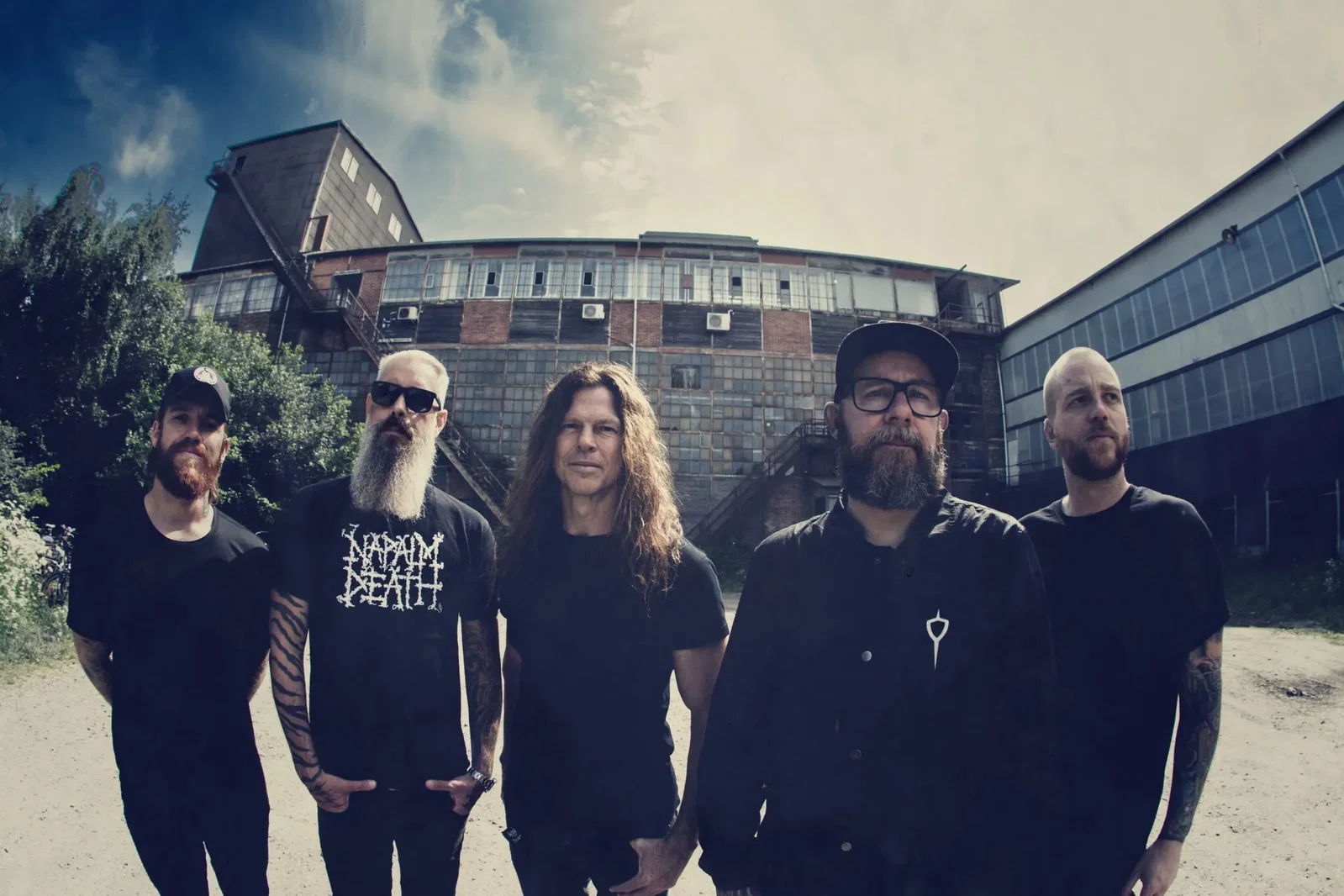 In Flames: Anders Fridén contro la percentuale alla venue sul merch, "Un problema soprattutto per le band minori"