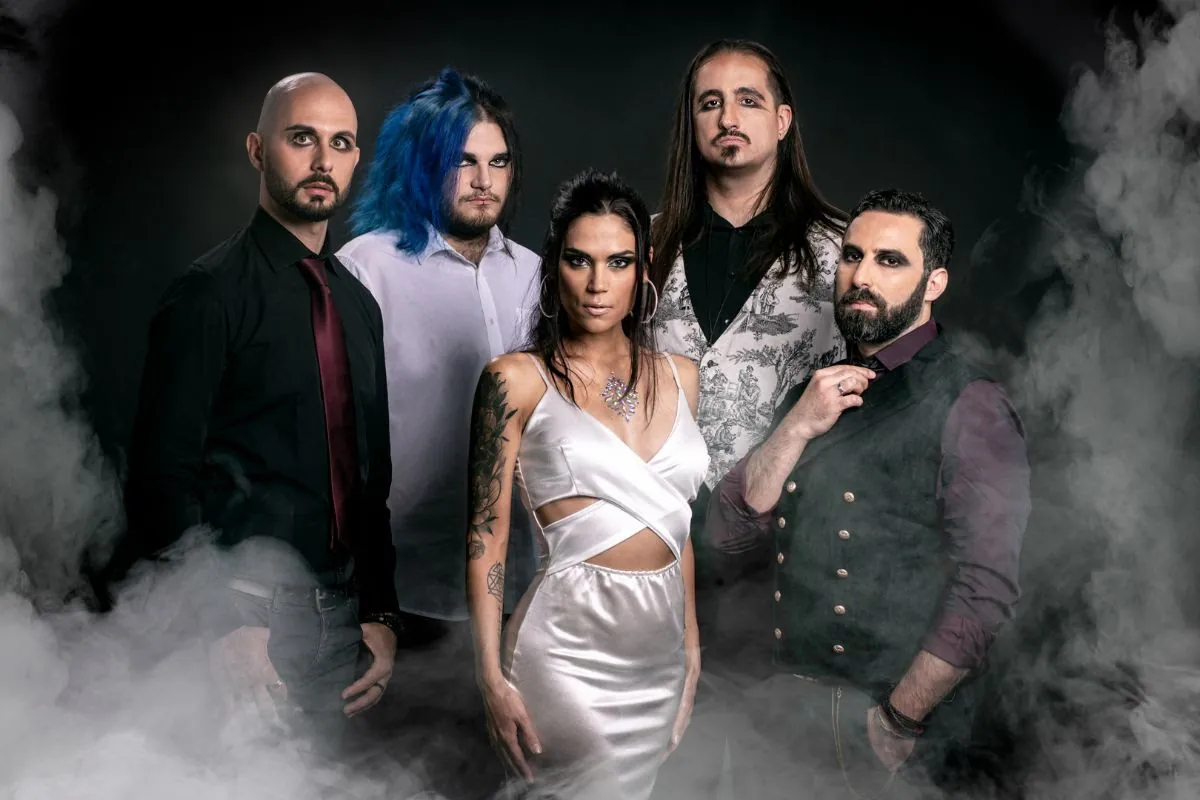Blut: firmano per Sleaszy Rider Records