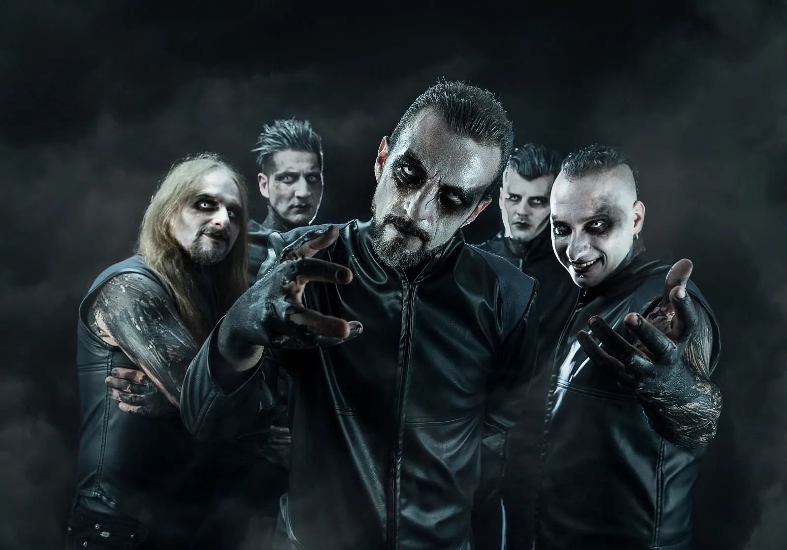 Godiva: il music video ufficiale di 'Media God' dal debut-album "Hubris"