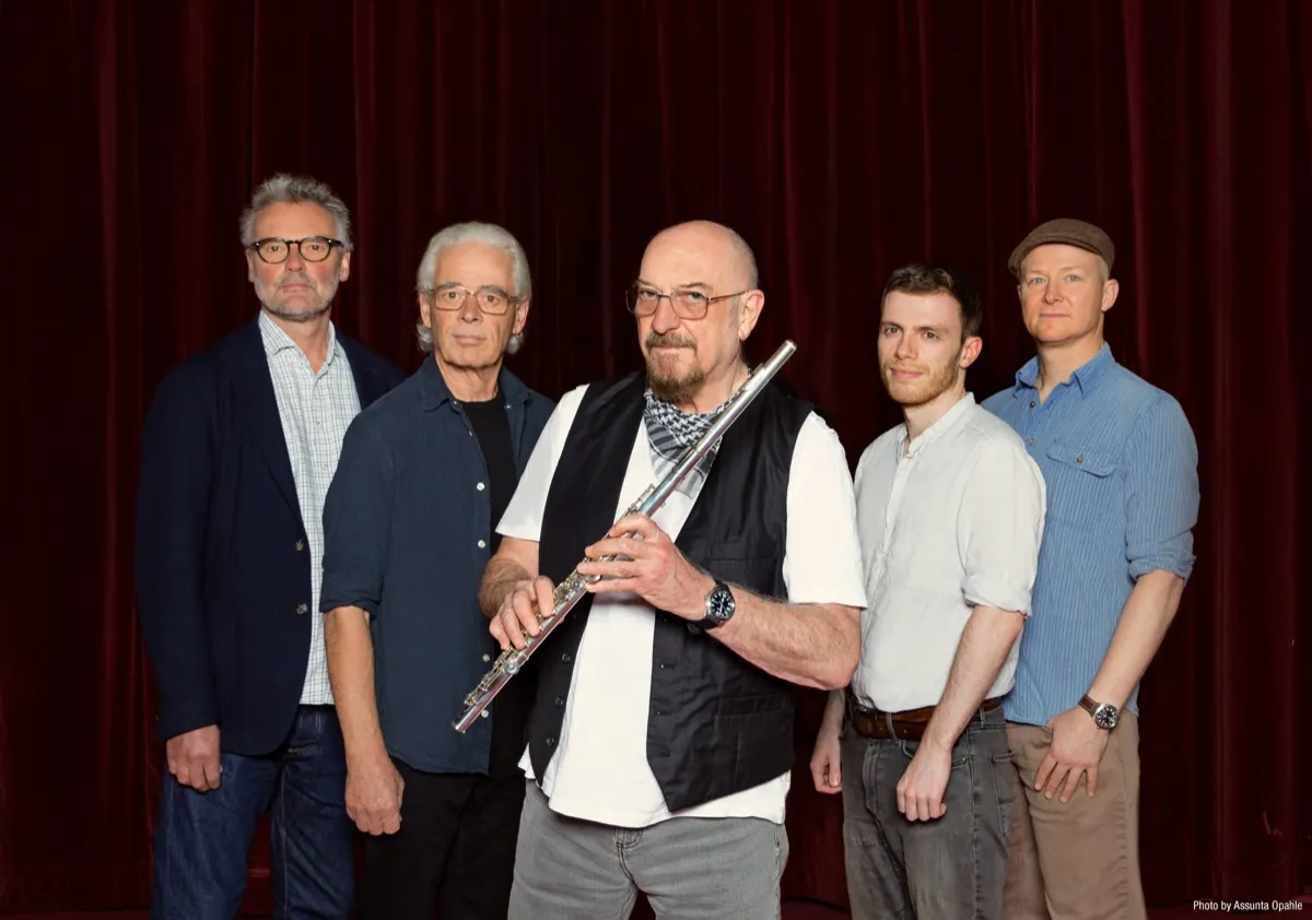 Jethro Tull: guarda il video del nuovo singolo 'Hammer On Hammer'