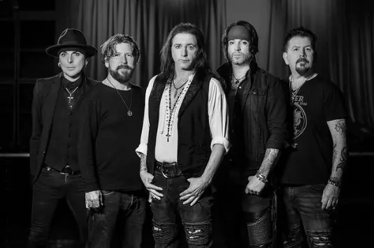 Tracii Guns (L.A. Guns): "Il nuovo album sarà diverso"