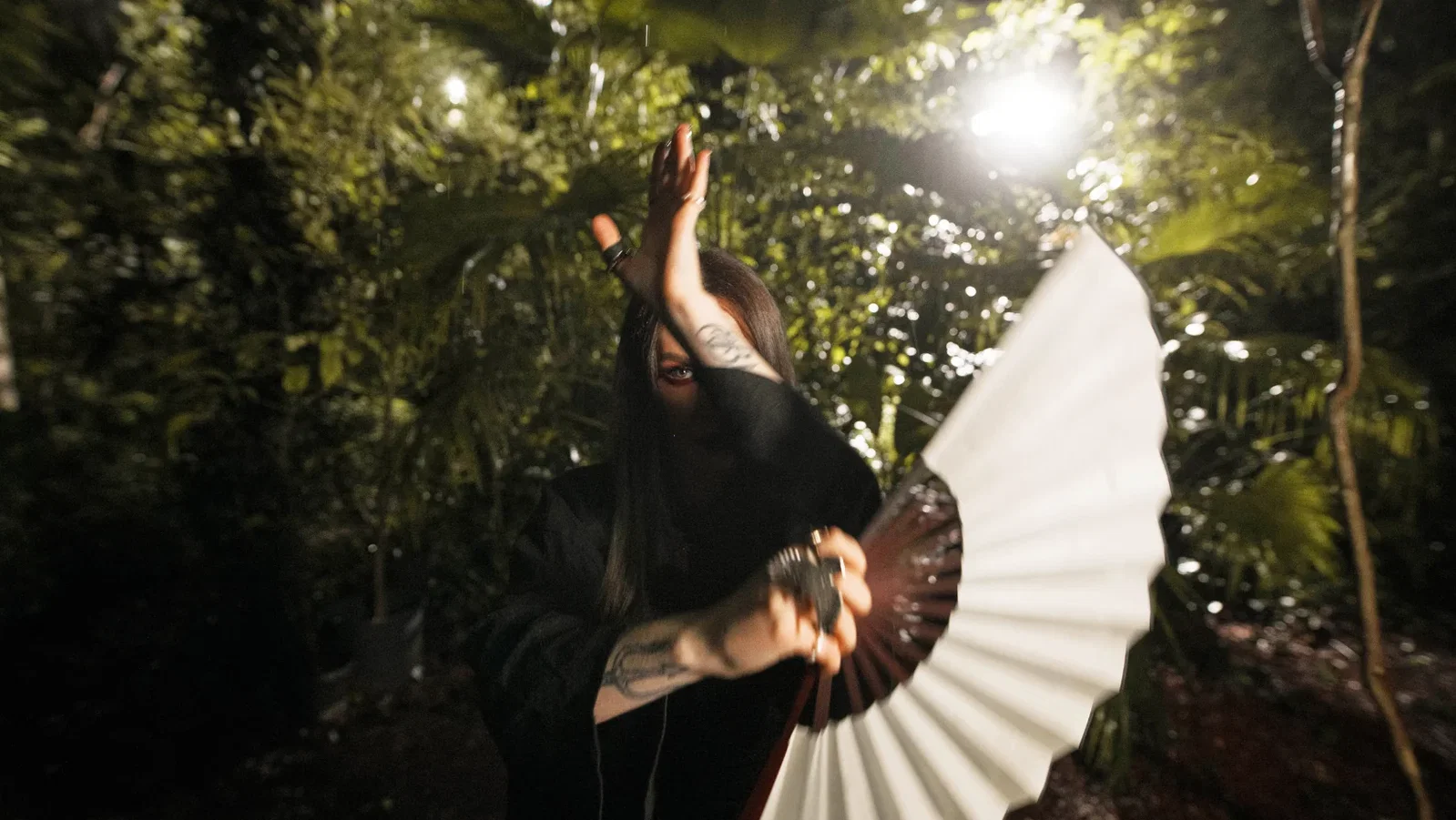 Ignea: il video ufficiale di 'Nomad's Luck'