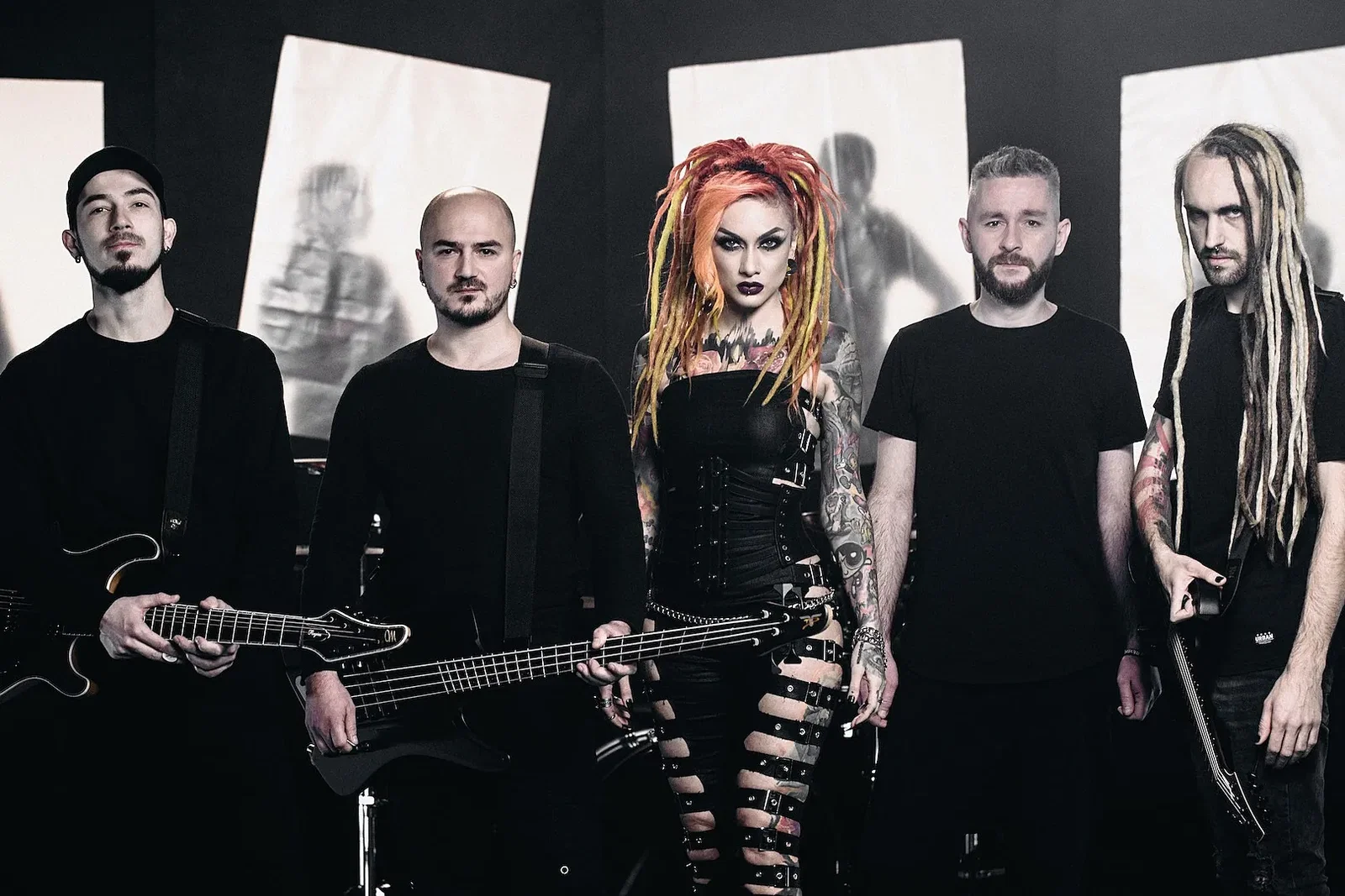Infected Rain: guarda il video dal vivo di ‘Freaky Carnival’