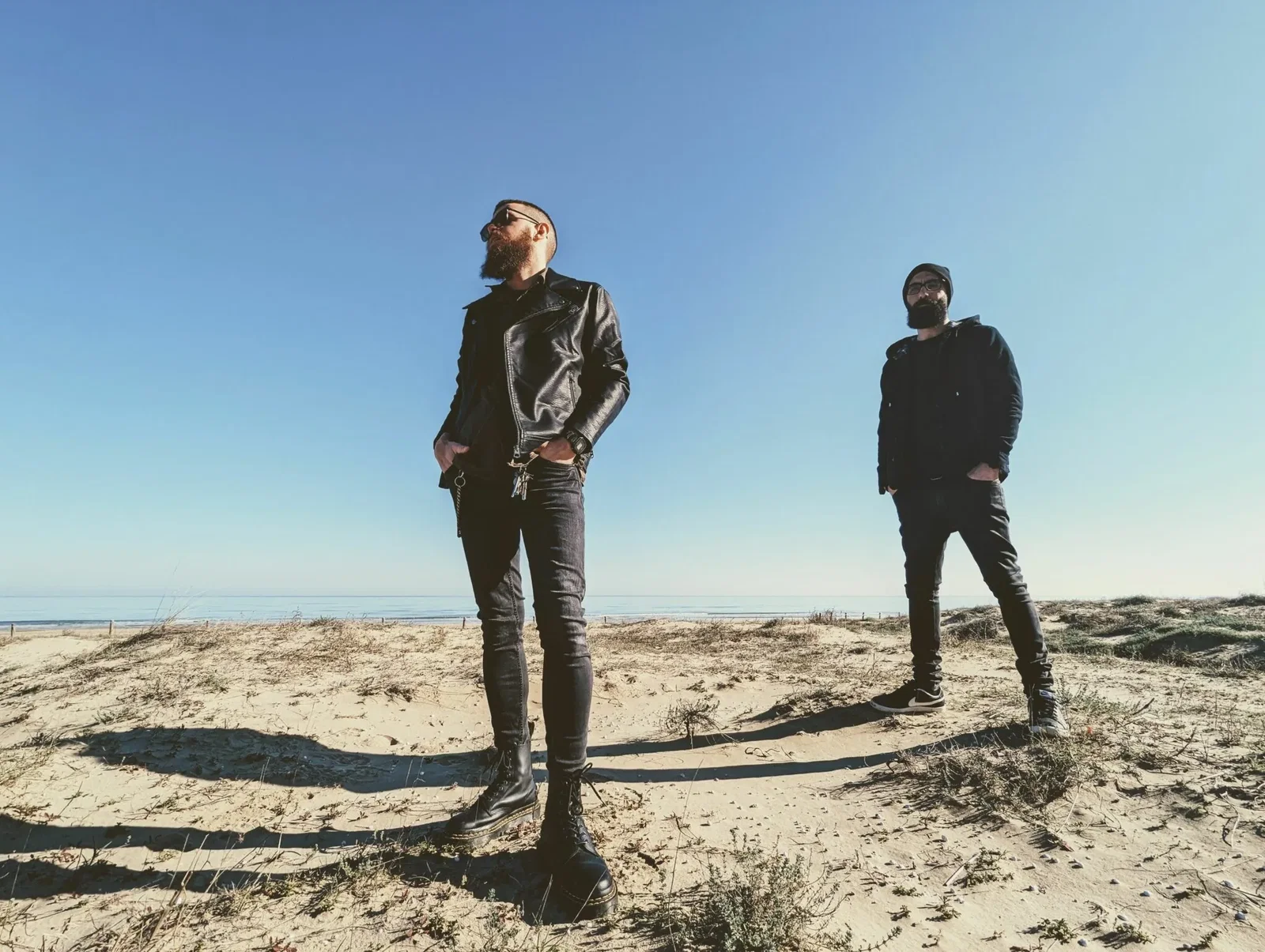 Le Scimmie: primo singolo dal nuovo album "Adriatic Desert"