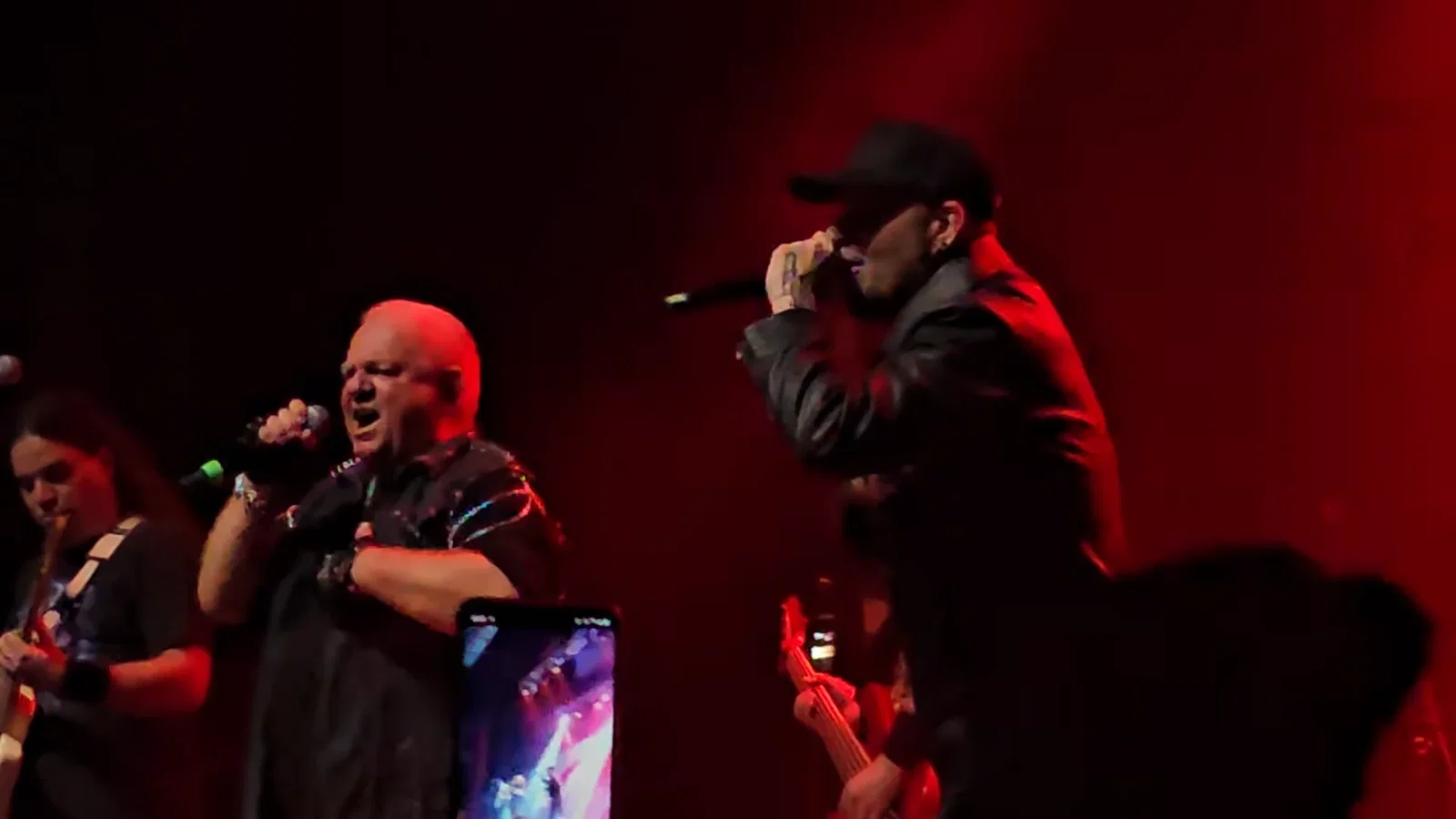 Judas Priest: Tim "Ripper" Owens e Udo Dirkschneider eseguono i classici della band al concerto di Santiago